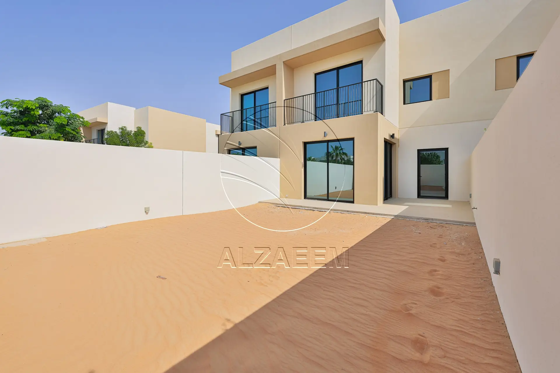 √ HOT! Single Row TH Near Community Center √
