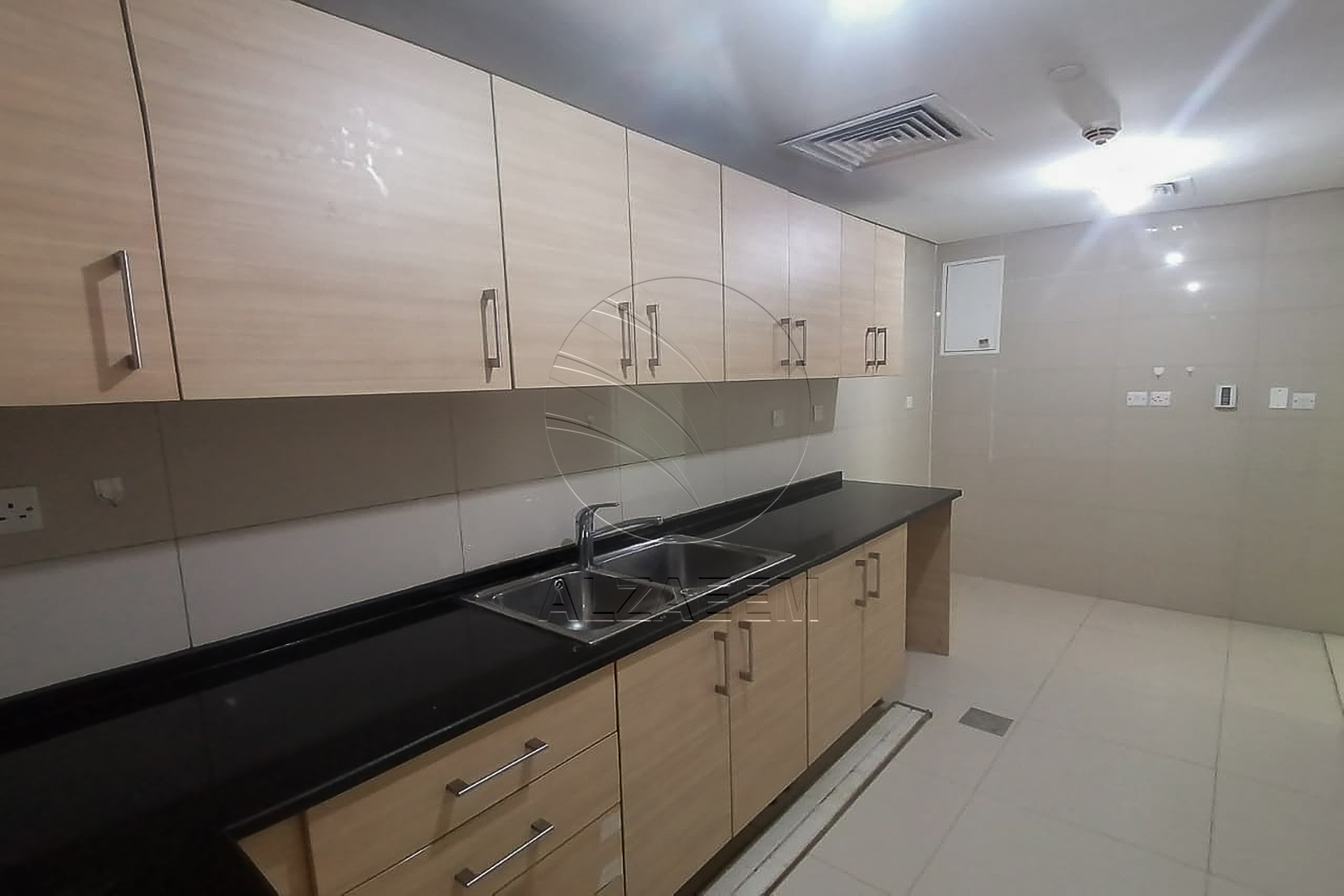 √ VACANT | Up to 3 Payments | Partial Sea View √