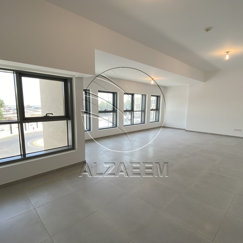 Luxury Living | 2 payment – 3+Maid | Vacant
