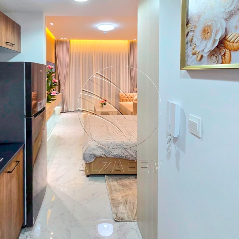 √VACANT | Fully Furnished Studio | Mid Level √