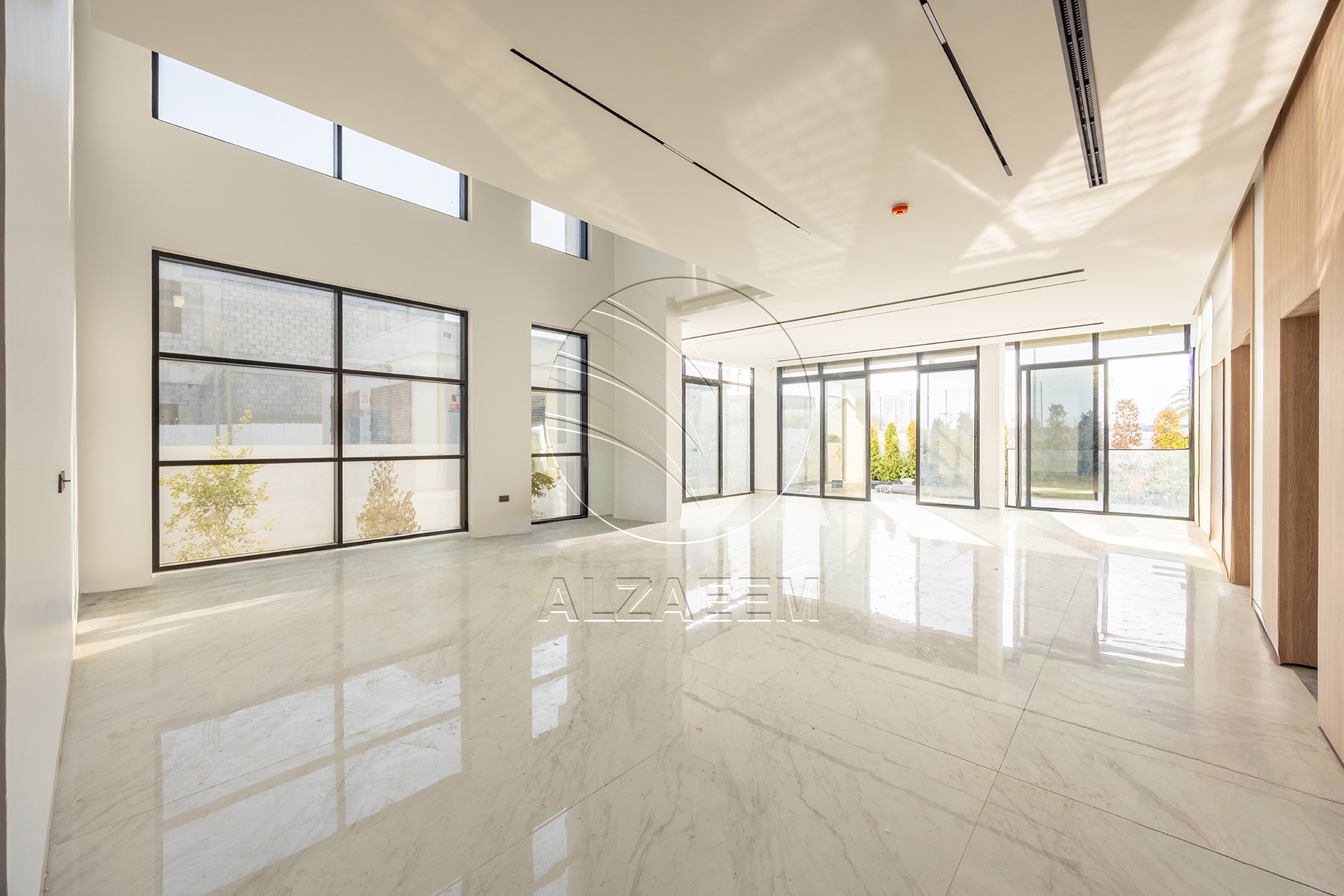 √Private Pool | High Ceiling | 654 SQM PLOT√