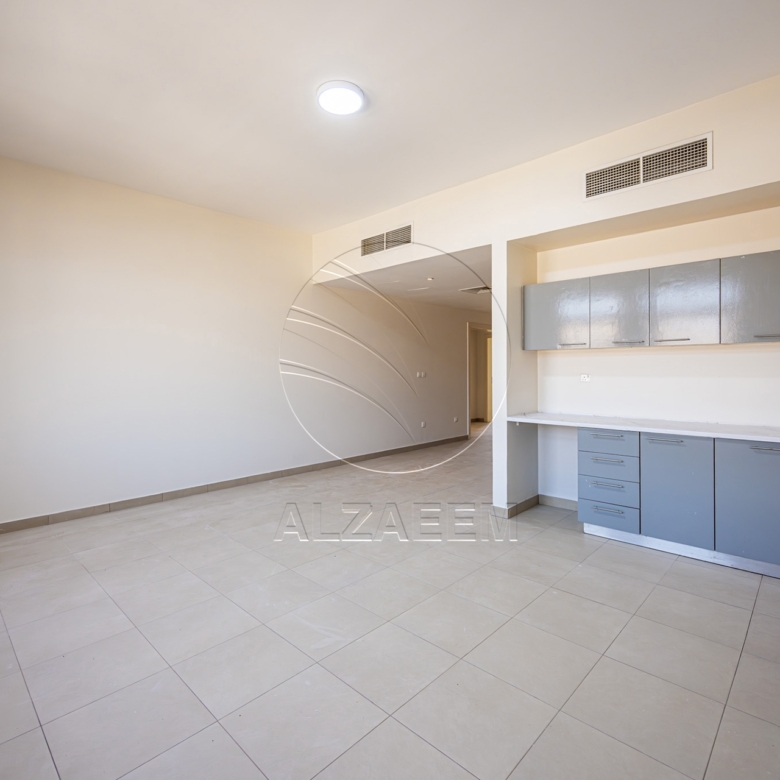 √ Single Row | Upgraded | Move-in Ready √