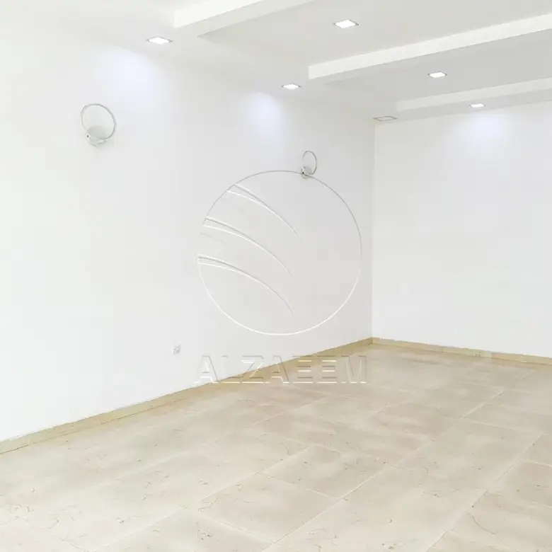 √Classic Stand Alone Villa | Near Al Ghadeer Park√