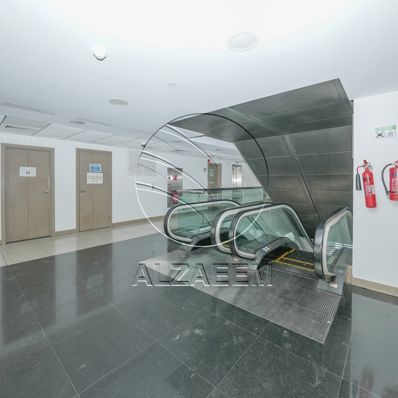 √Prime Showroom+Basement + 2 Mezzanine Levels √