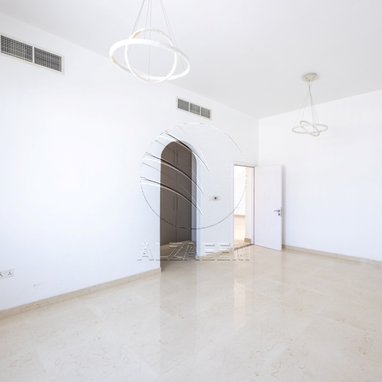 √9BR Multiple Approved Uses | Residential Allowed√