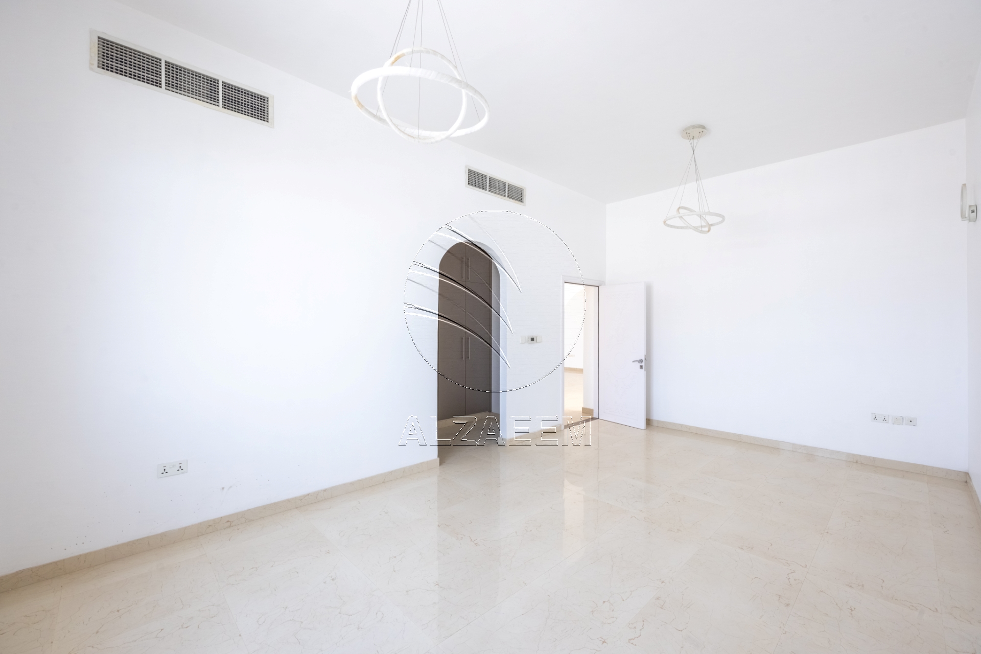 √9BR Multiple Approved Uses | Residential Allowed√