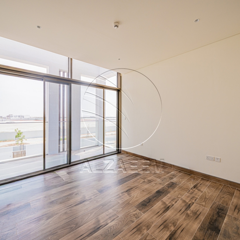 √Corner | Single Row | Big Plot Size | 5BR SELECT√