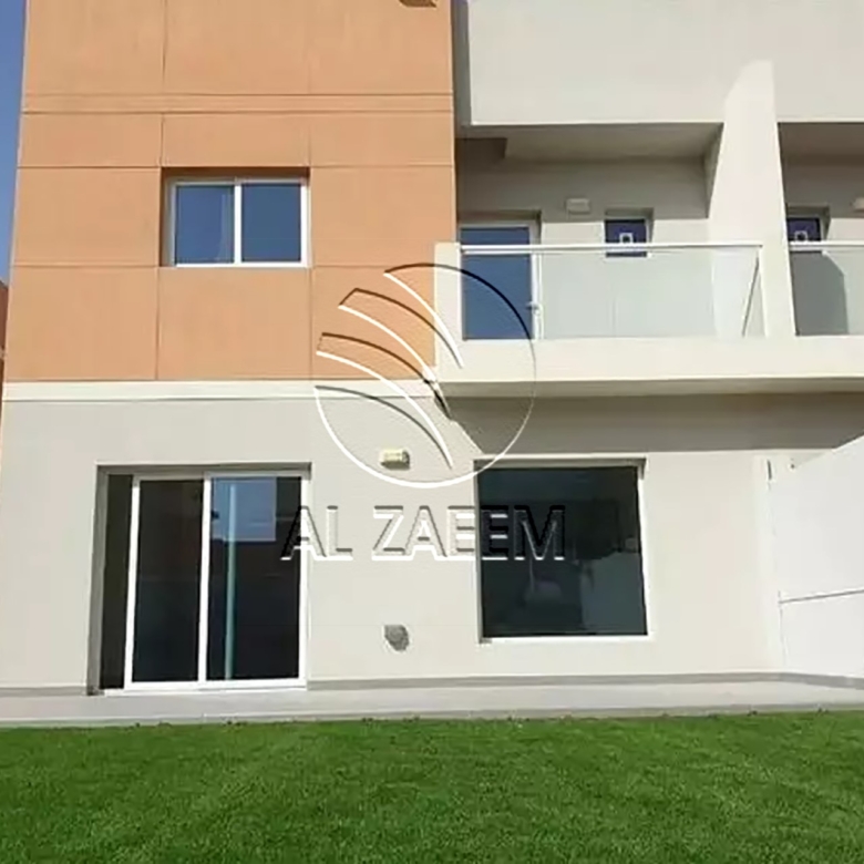 L-Shaped Landscaped Garden | 3BR + Maid