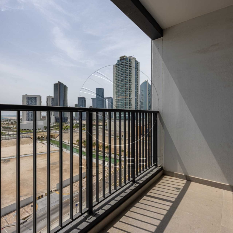 HOT DEAL! Vacant | High Level | Sea View