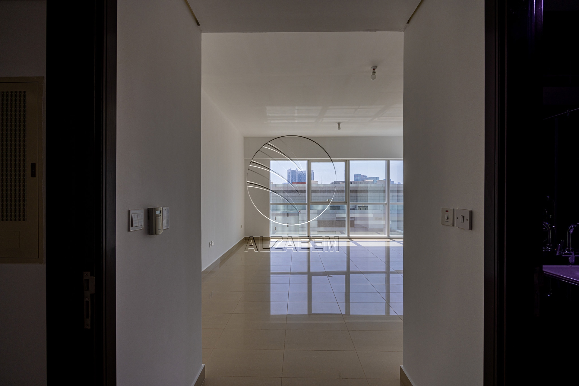 VACANT and Spacious Unit with Marina Views