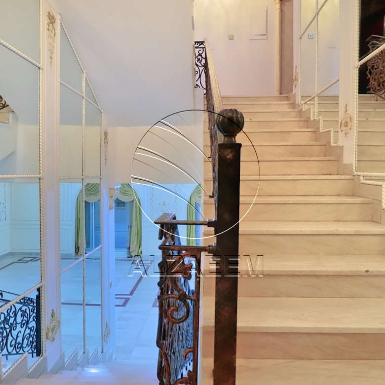 √Corner Villa | 7 Master | Majlis | 2 Kitchen√