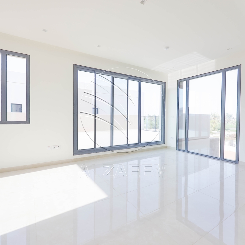 √ Single Row Villa | Golf Course View | VACANT √