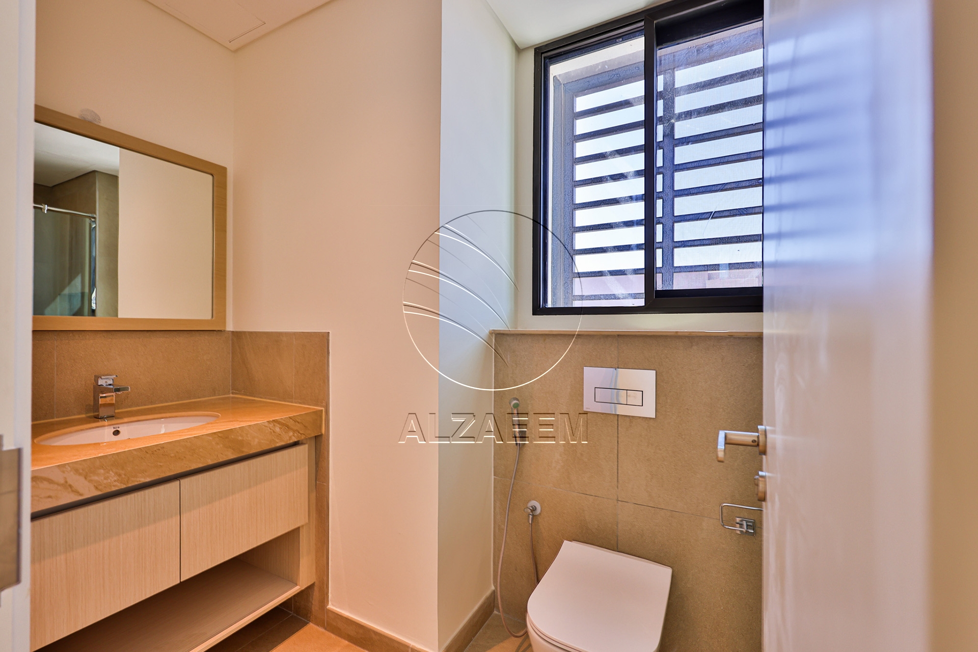 √Single Row End Villa | Steps away from the Park√