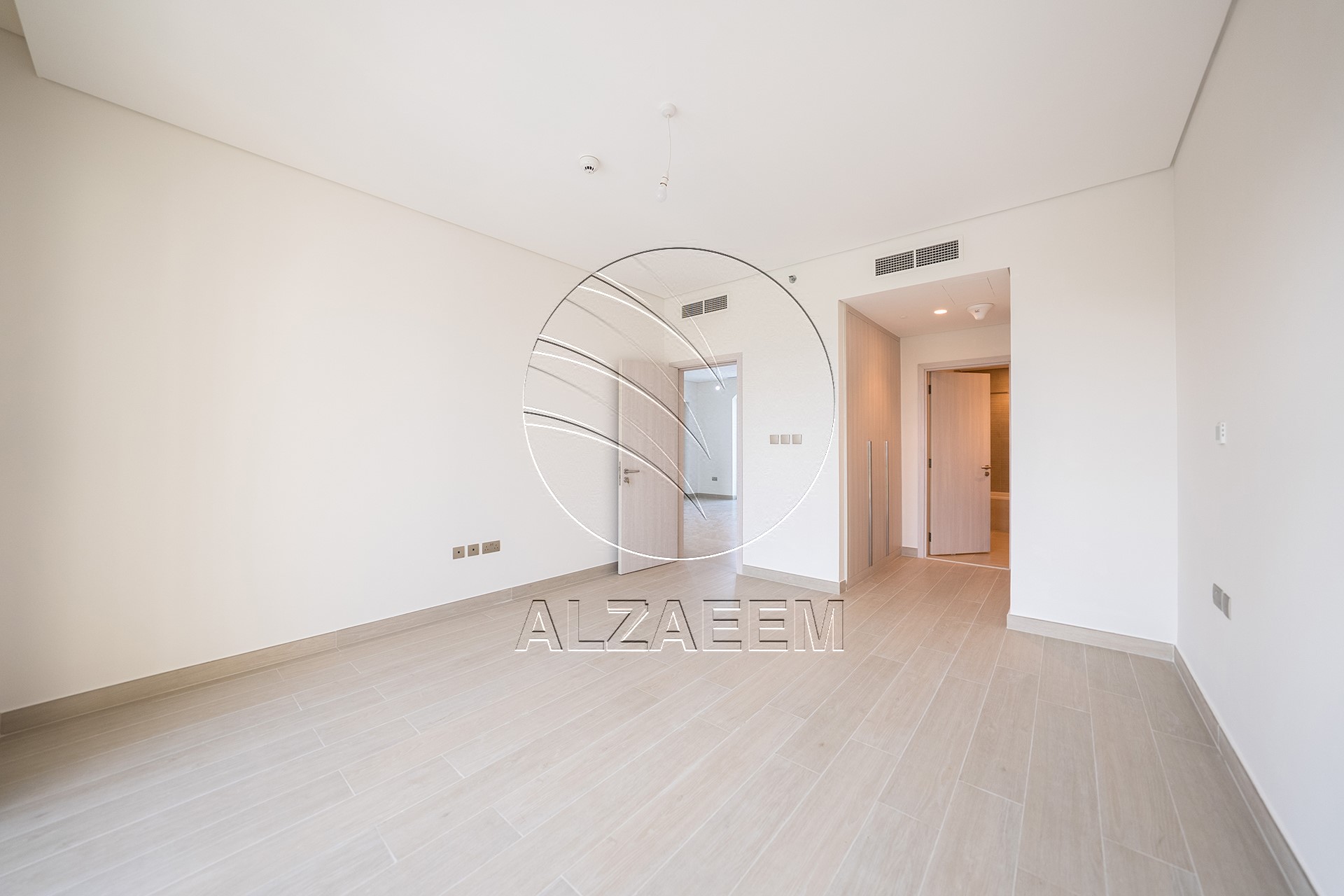 √ RARE 2BR+M Duplex | Direct Golf Course View √