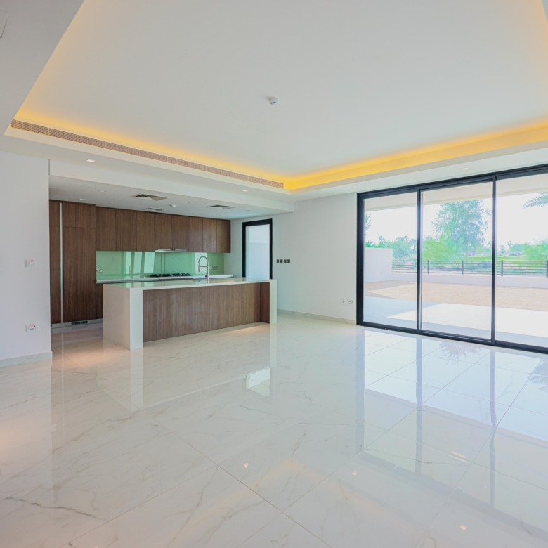√Biggest Plot in the Project! Full Golf Course View√