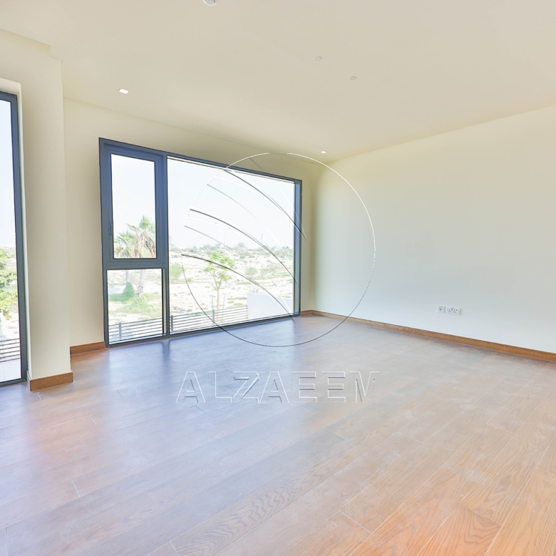 √ Single Row Villa | Golf Course View | VACANT √
