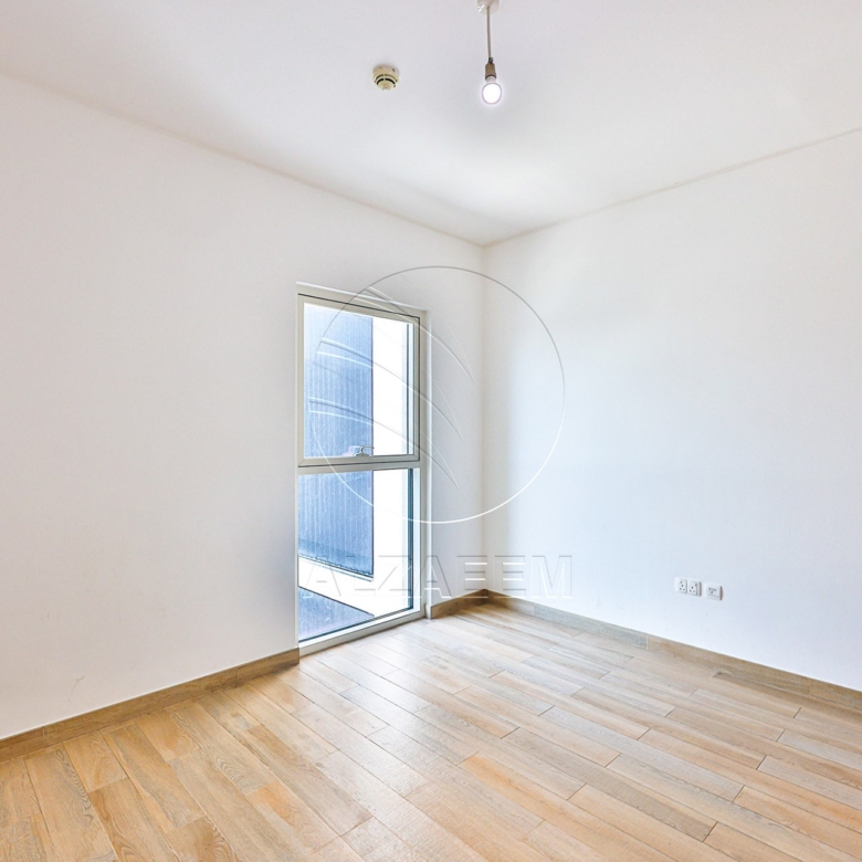 Mid Level |Good offer | Prime Location | Nice View