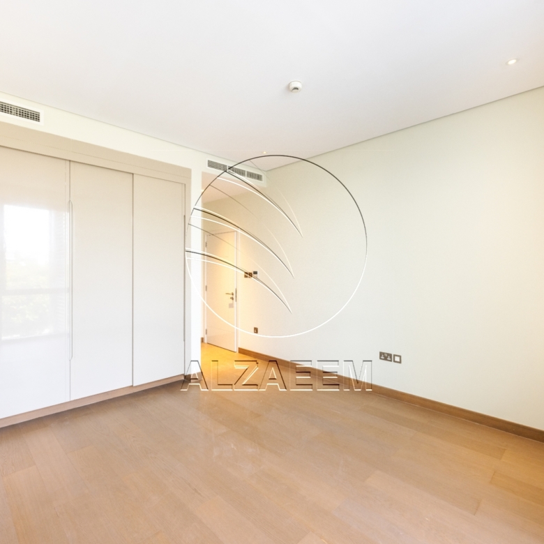 Premium Location | High Ceiling Villa | AL GHAF