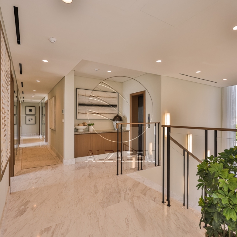 √ Luxurious Sky Waterfront Villa with Sunset View√