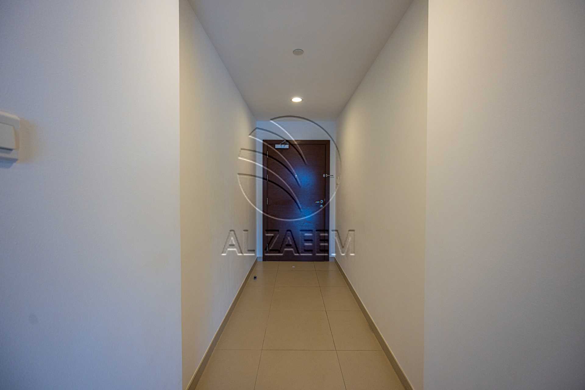 HIGH LEVEL | Semi Furnished | Facing Amenities