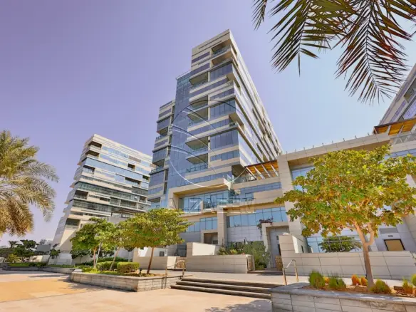 √ Sea View Living with World-Class Amenities √