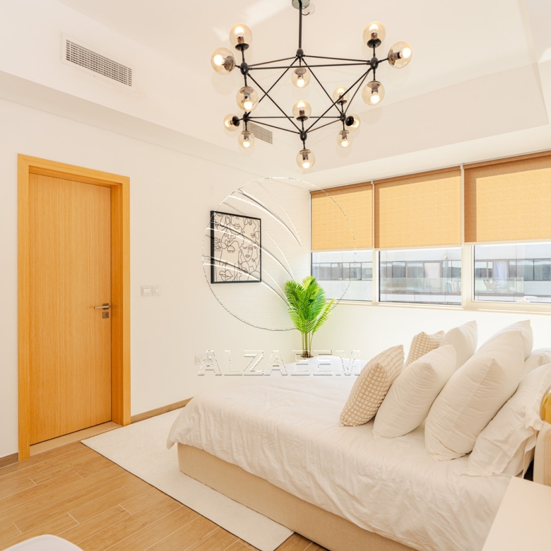 VACANT!High Floor Furnished 2BR+M | Golf+Sea Views