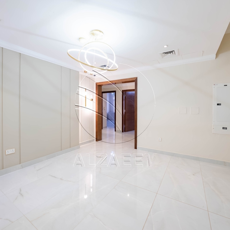 Single Row | Upgraded 5BR Villa | Pool and Garden