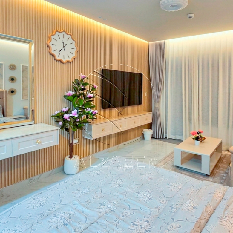 √VACANT | Fully Furnished Studio | Mid Level √