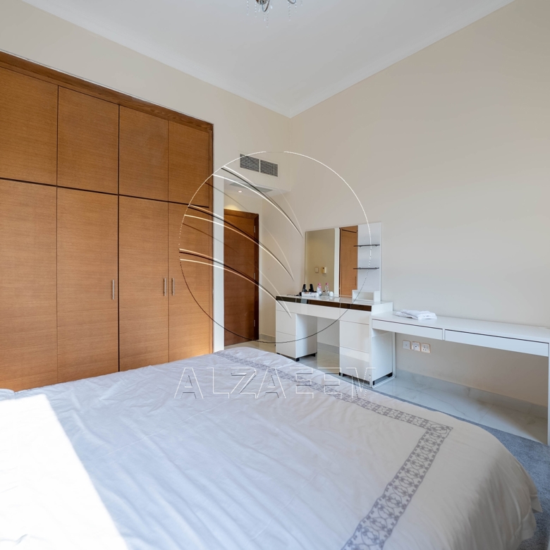 Single Row | Upgraded 5BR Villa | Pool and Garden