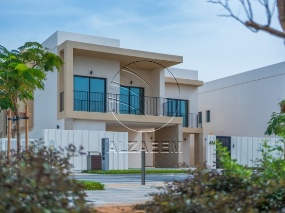 Single Row Corner | Facing Golf Course | Pool View