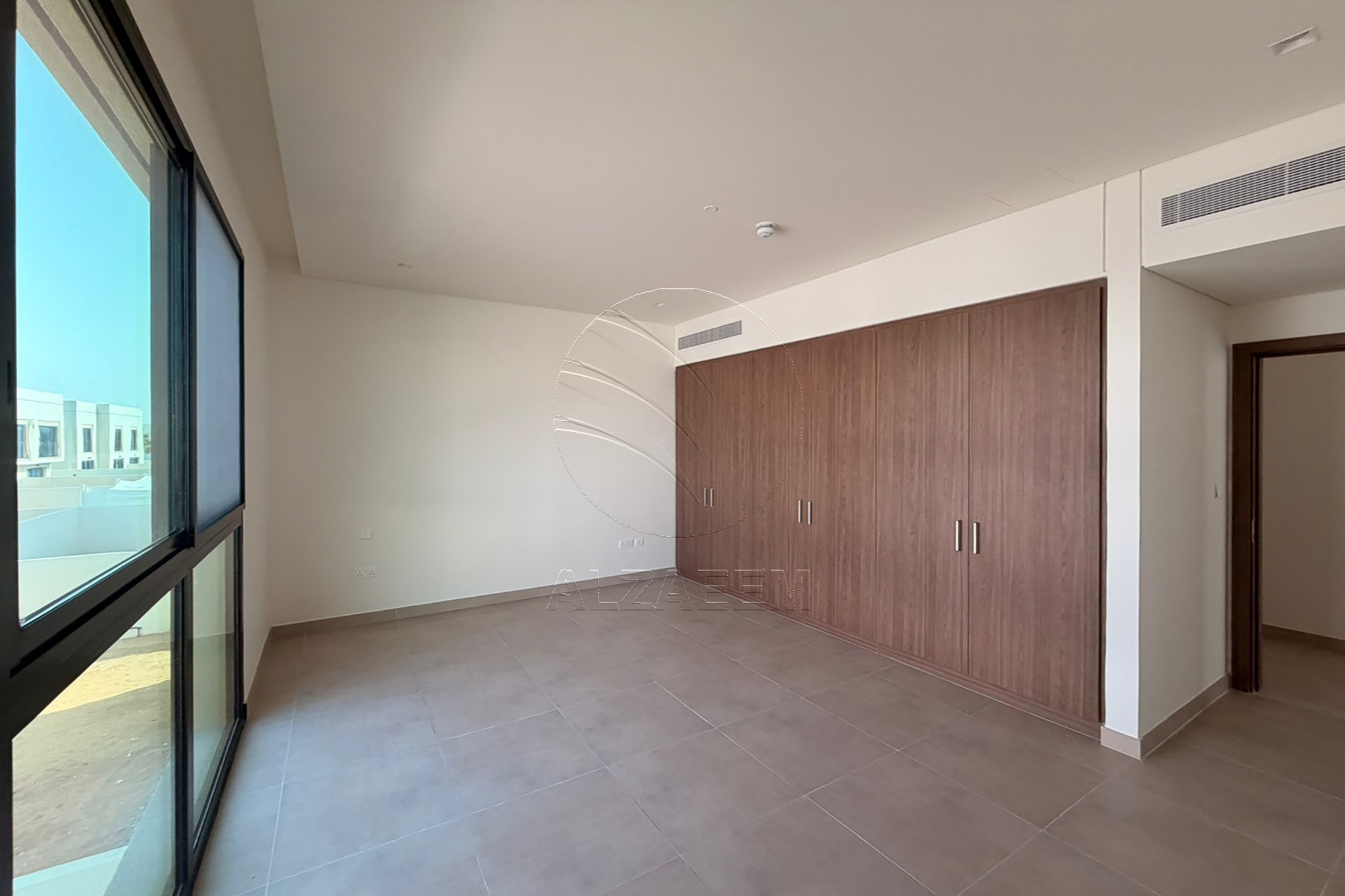 √ Near Community | Type 3Y | Move-in Ready √