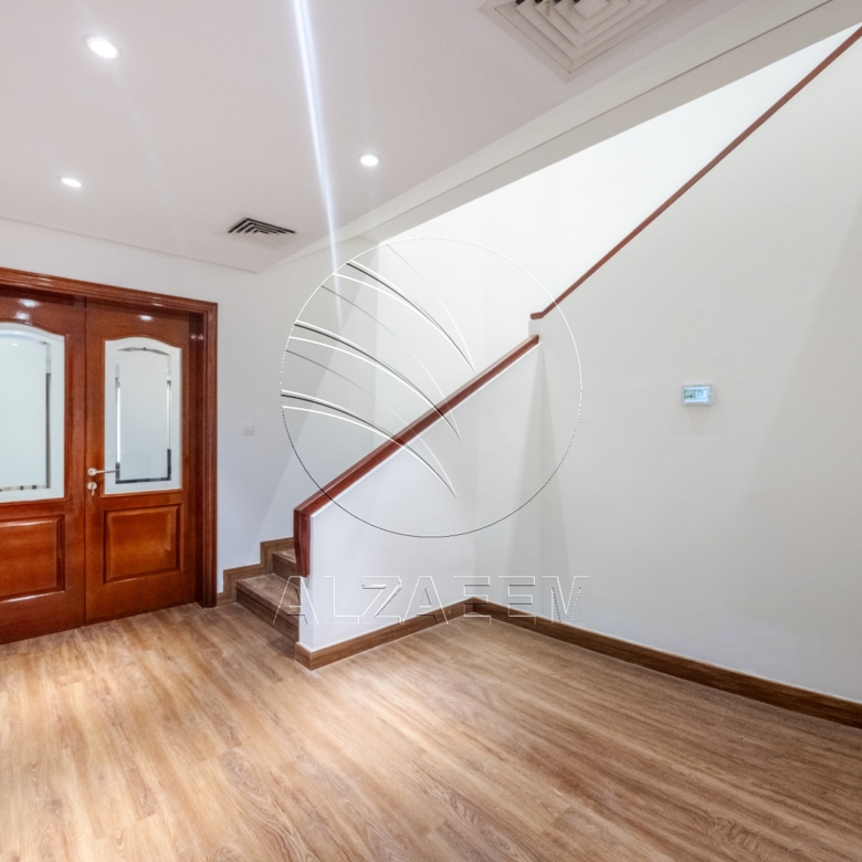 √ VACANT | Prime Location | Spacious 4BR Villa √