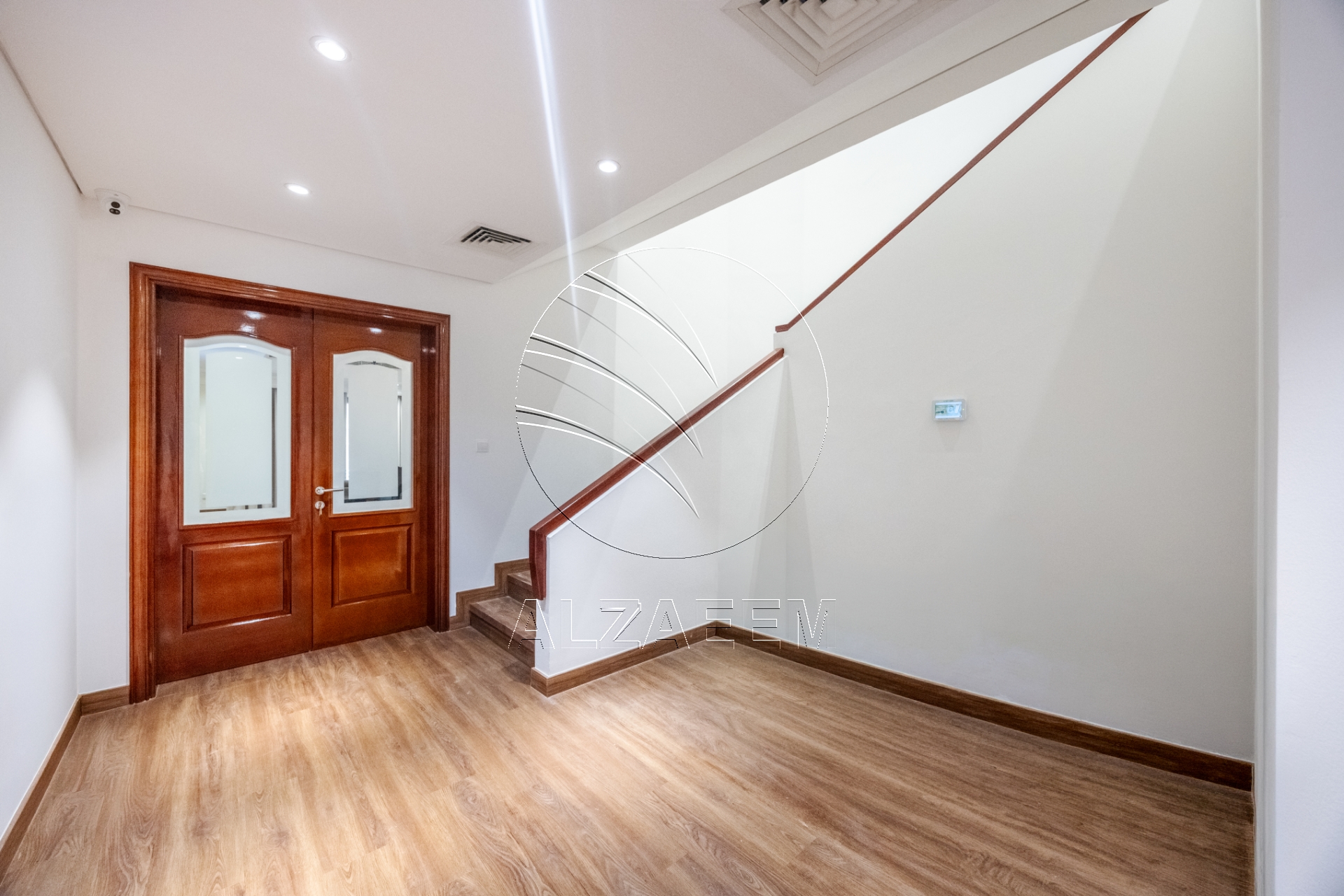 √ VACANT | Prime Location | Spacious 4BR Villa √
