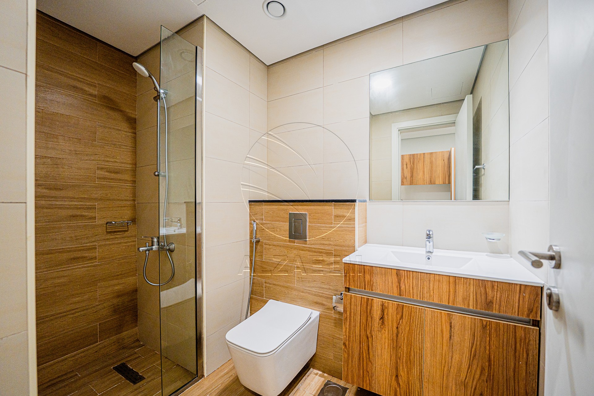 Furnished | Flexible Payment Term | VACANT