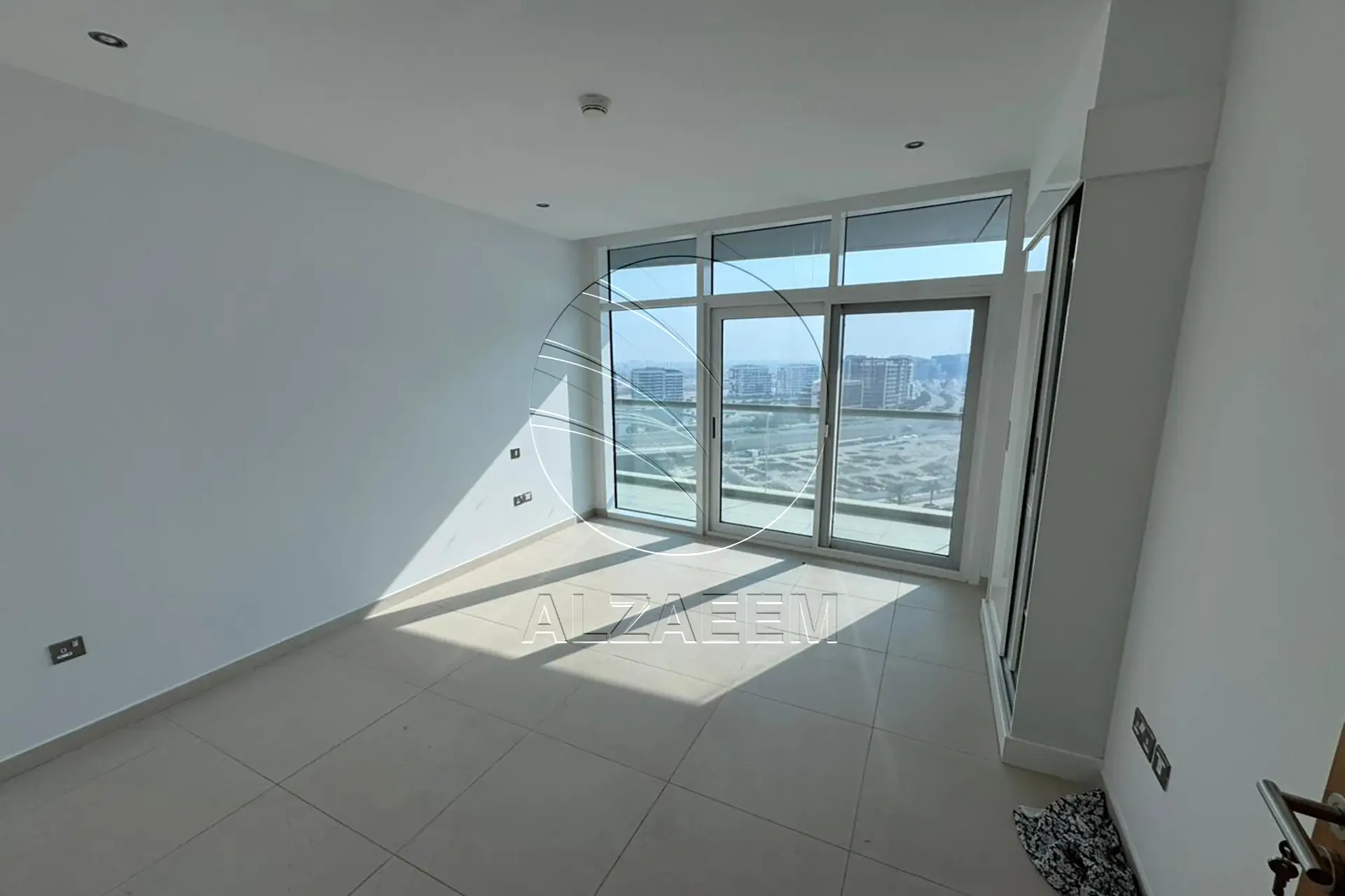 √Huge Layout | Full Sea View | Waterfront Living√