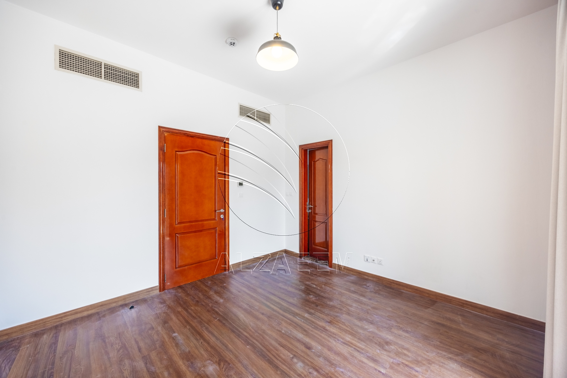 √ VACANT | Prime Location | Spacious 4BR Villa √