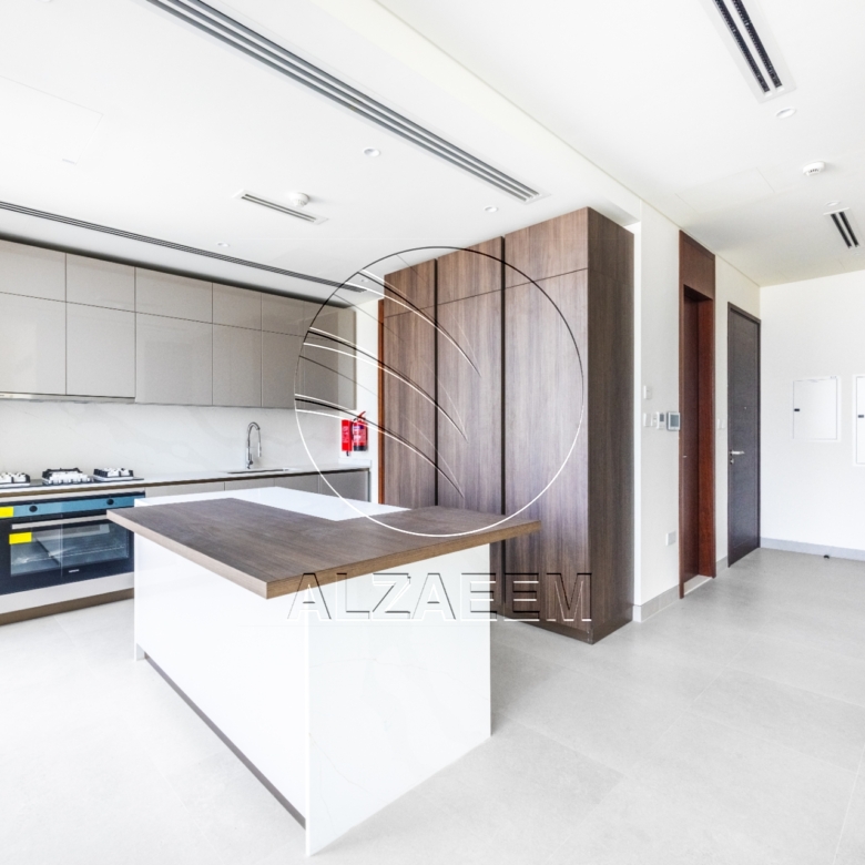 √ UPGRADED with Maid’s Room | Landscaped Garden√