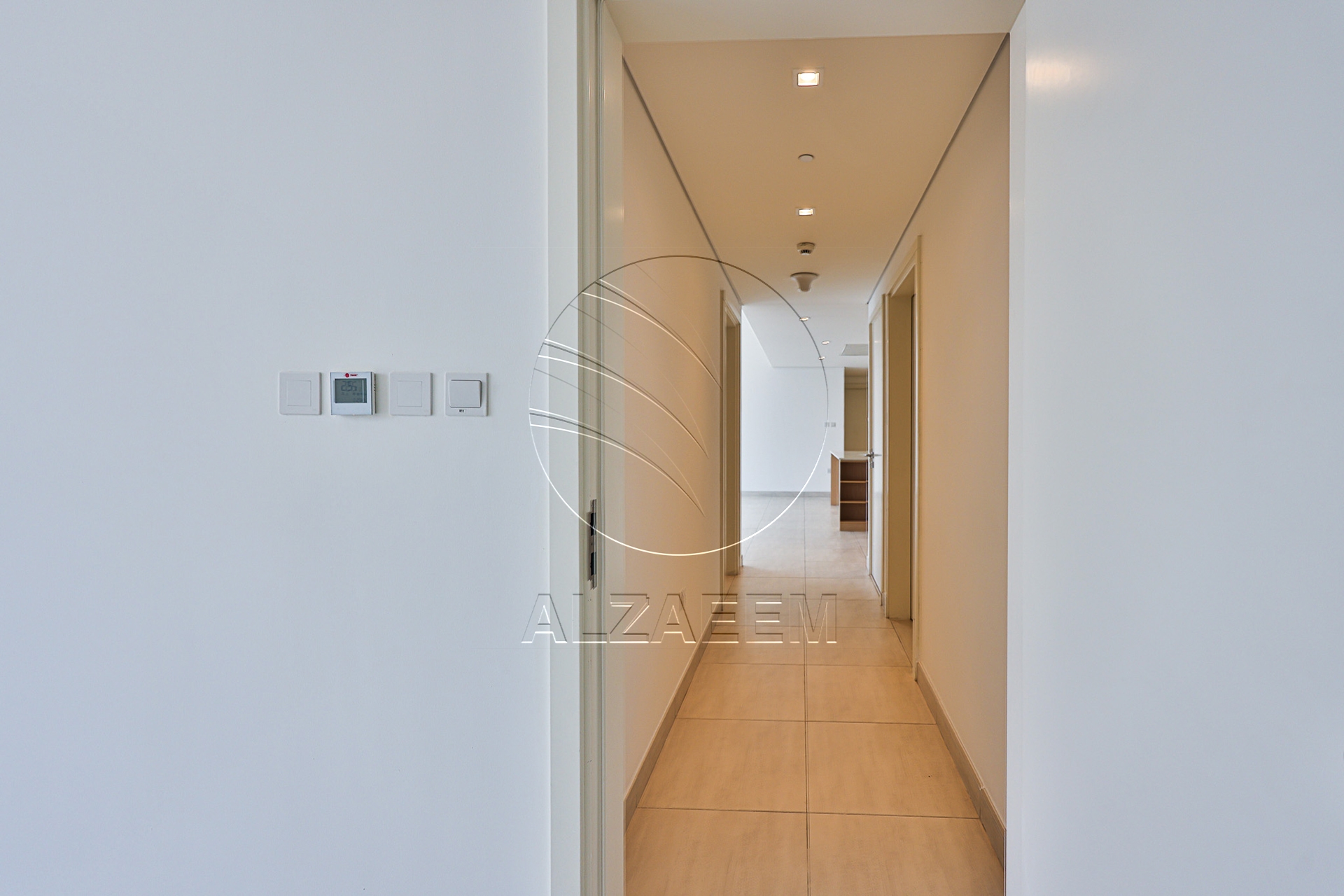 Vacant CORNER 3BR+Maid | Sea View | Higher Level