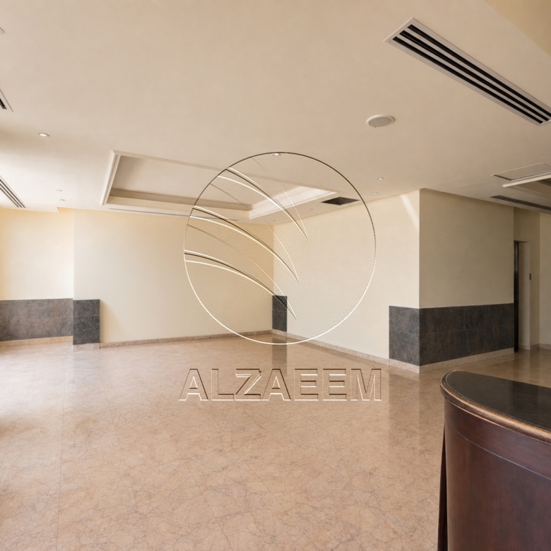 √ VACANT SHOW ROOM | 3 Floors | Up to 4 Payments √