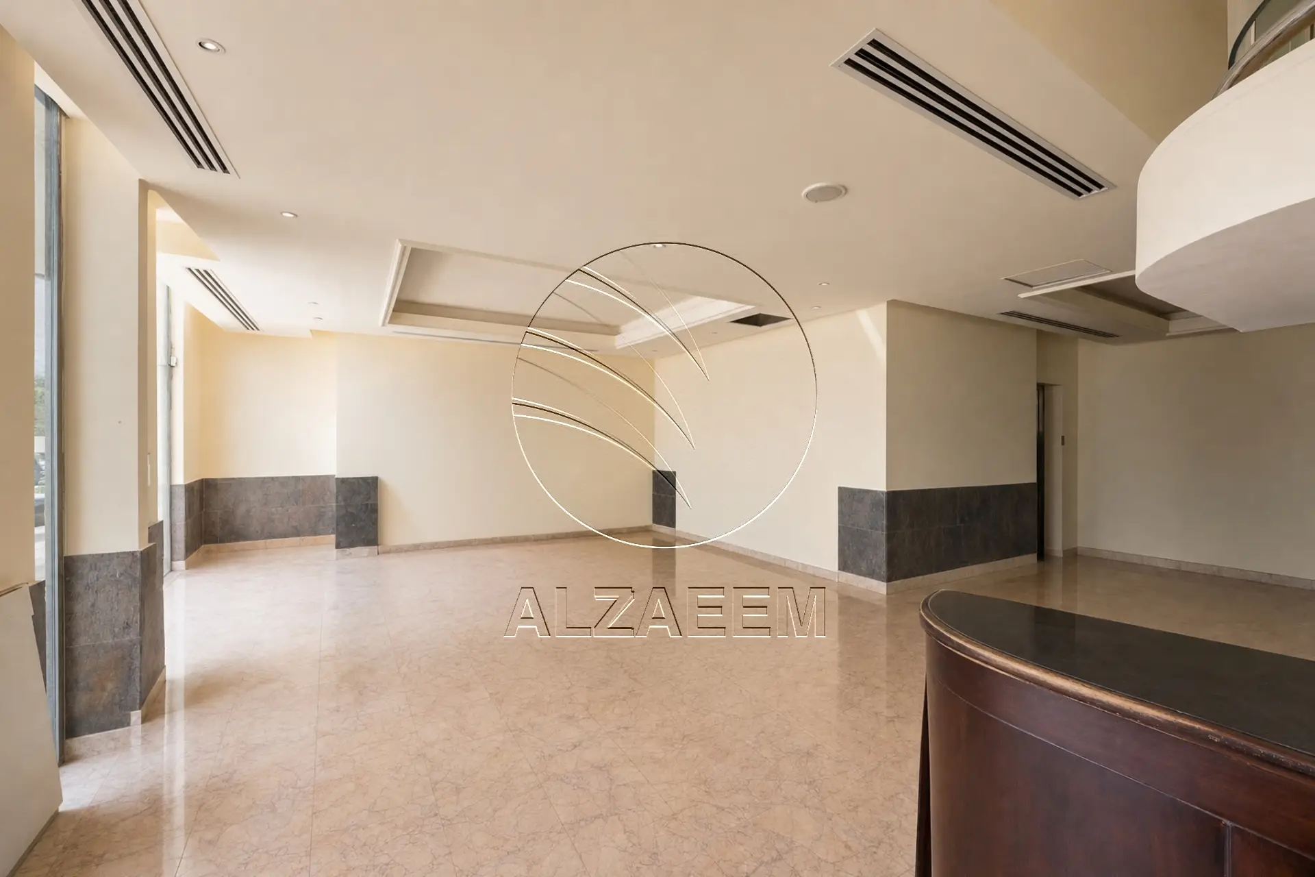 √ VACANT SHOW ROOM | 3 Floors | Up to 4 Payments √