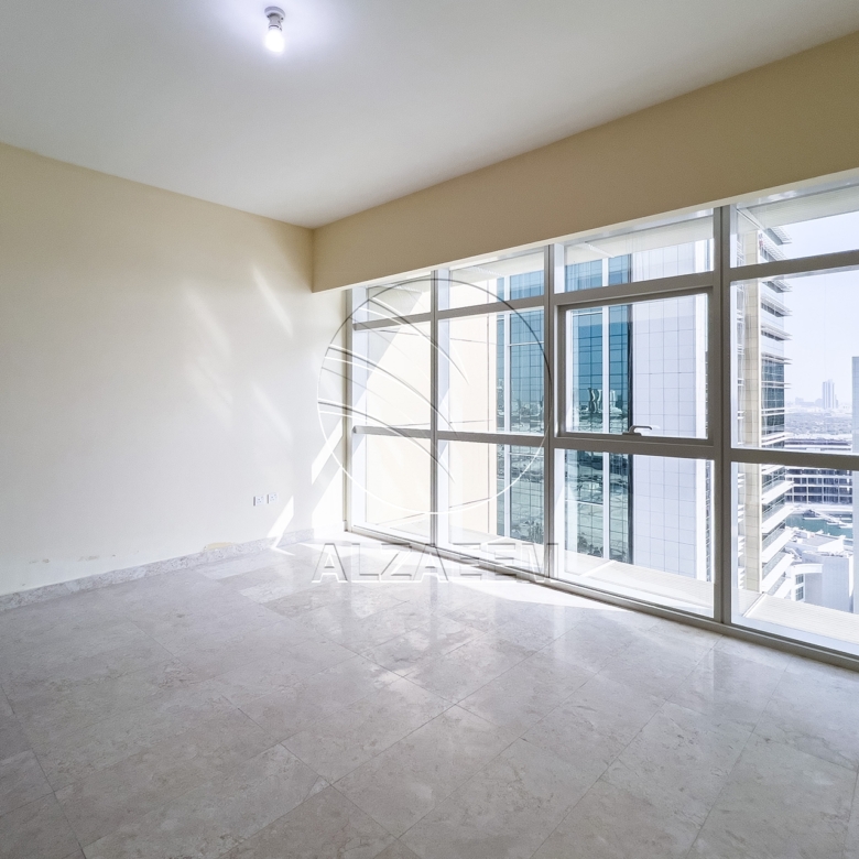 √Higher Floor | Sea View | Rented with Refund √