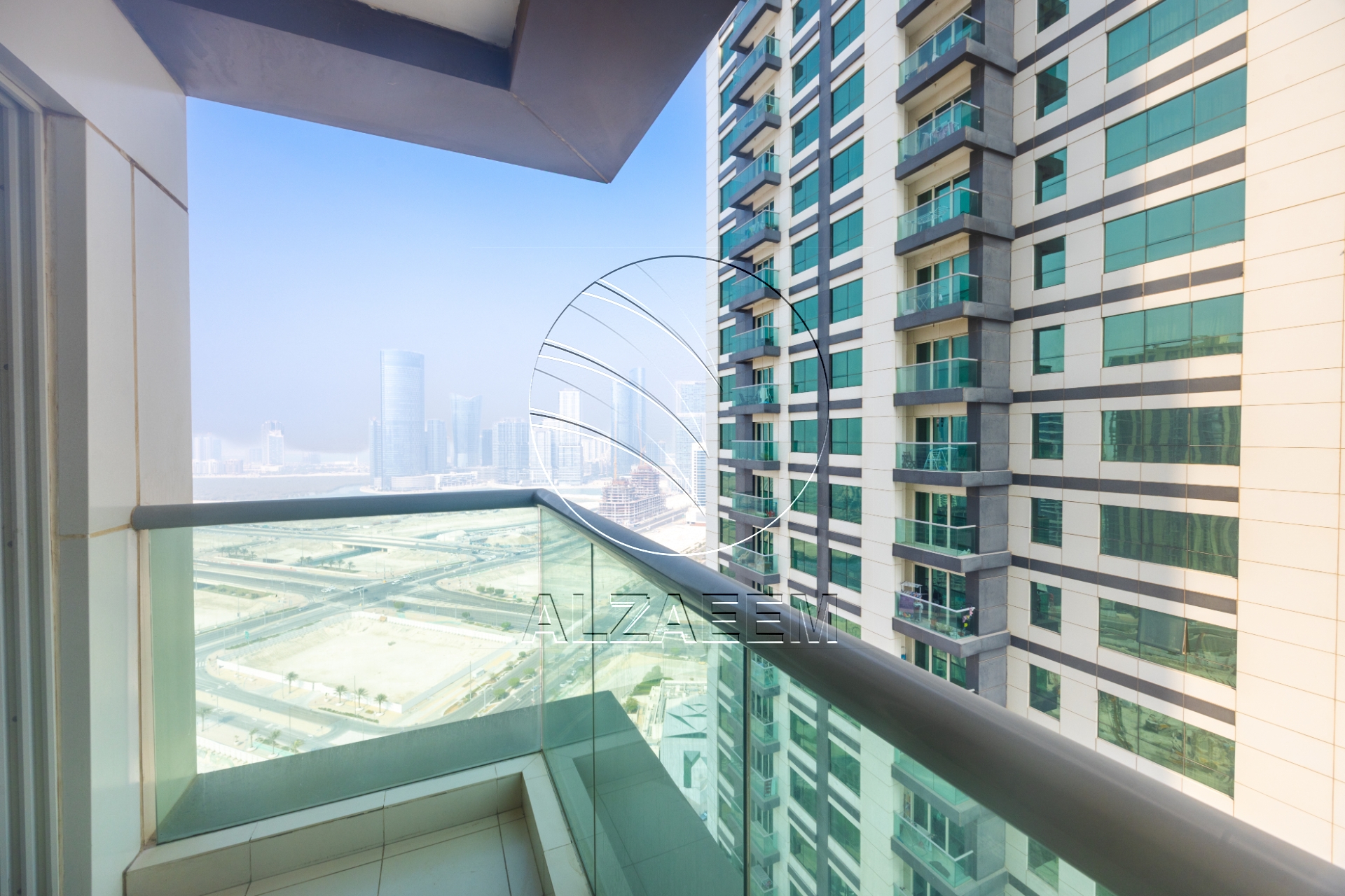 High Floor with Balcony| Open kitchen | Sea View
