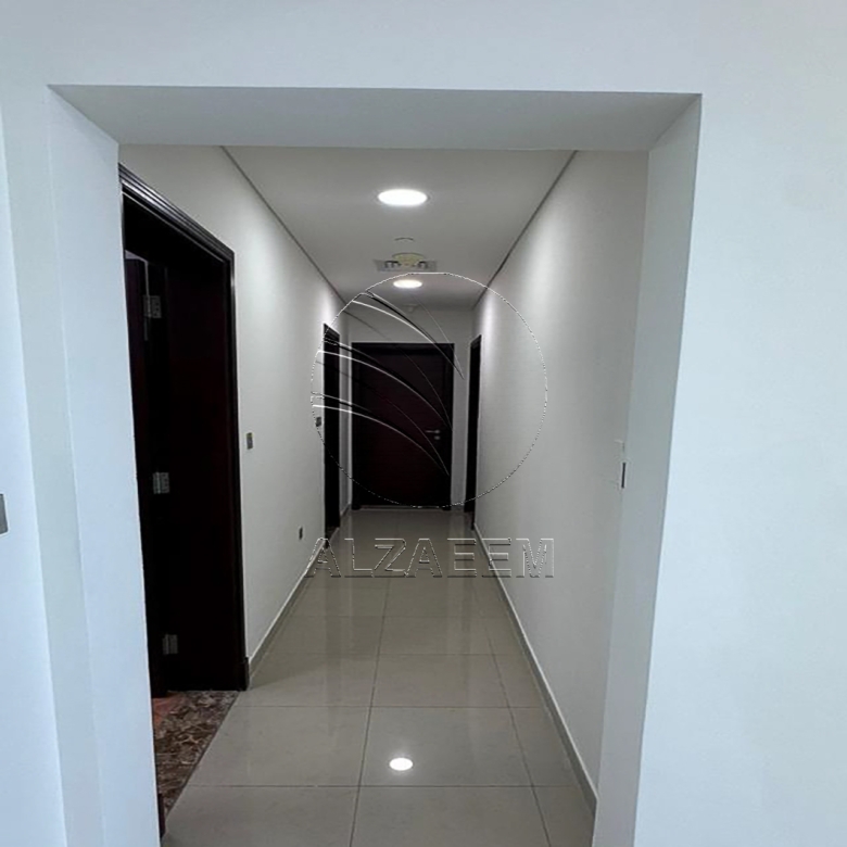 √ VACANT | Community View | High Level Unit √