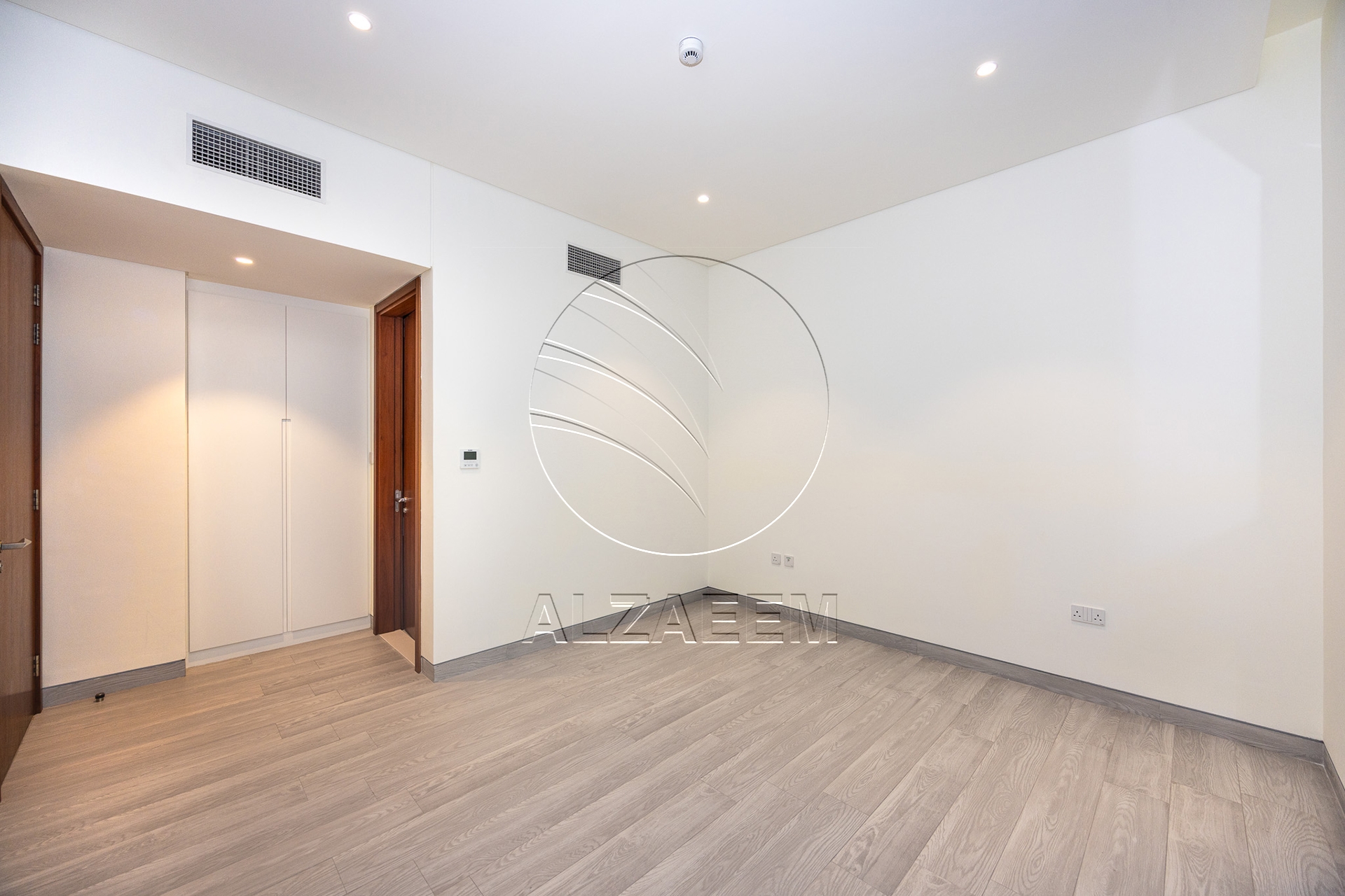 √Standard SR TH -Modified | Extended Living Room√