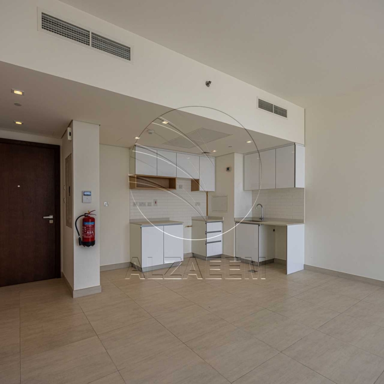 HOT DEAL! Vacant | High Level | Sea View