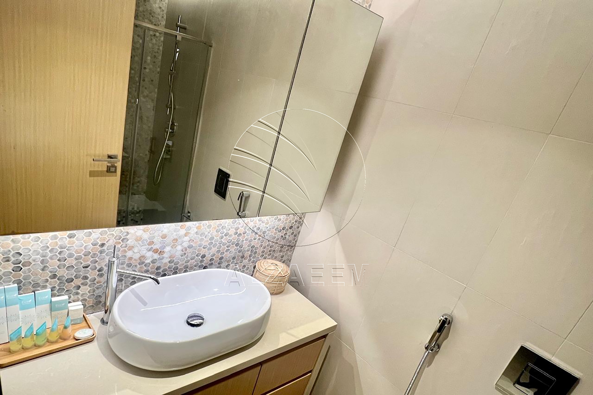 VACANT | Furnished | Bright and Warm Interiors