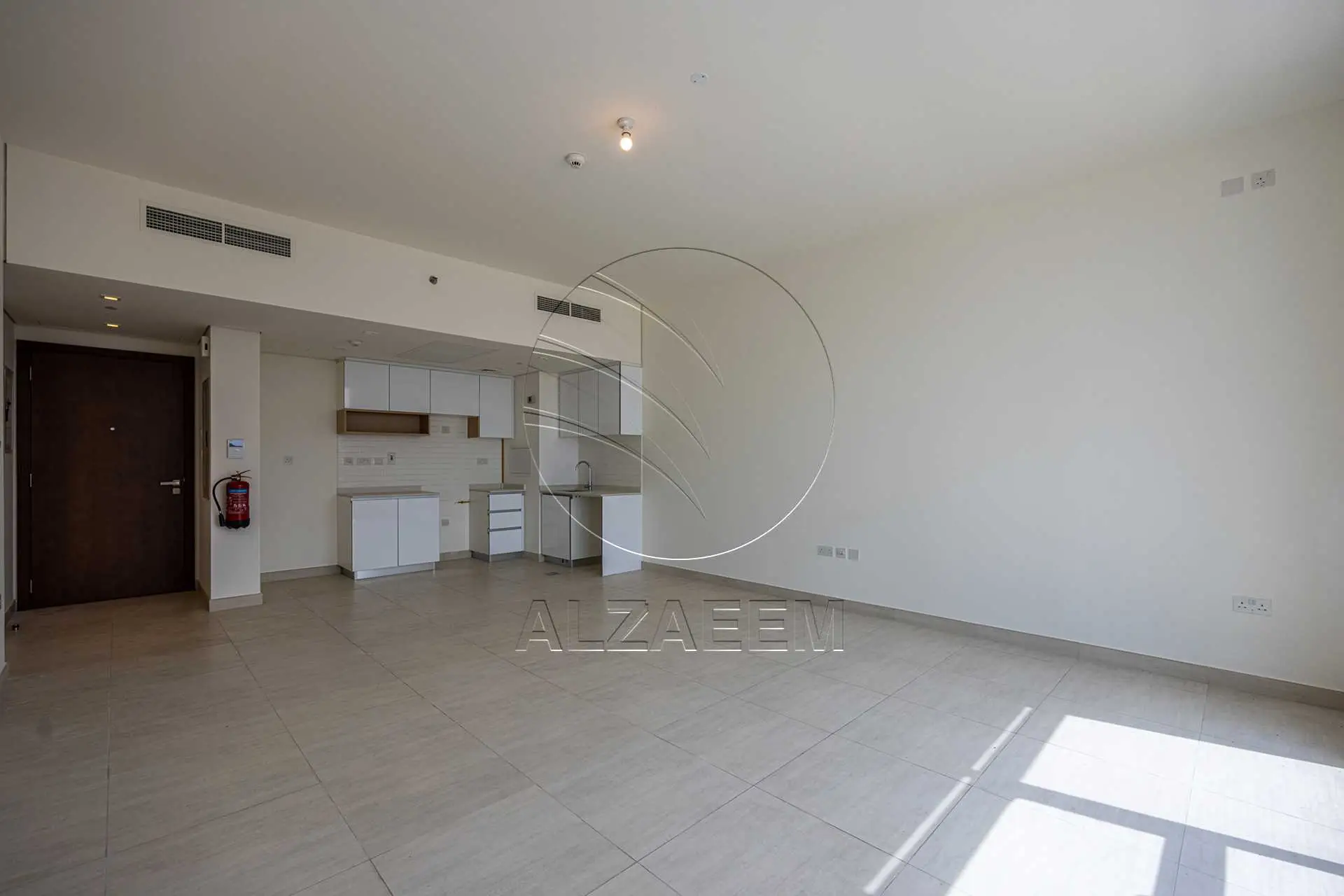 HOT DEAL! Vacant | High Level | Sea View