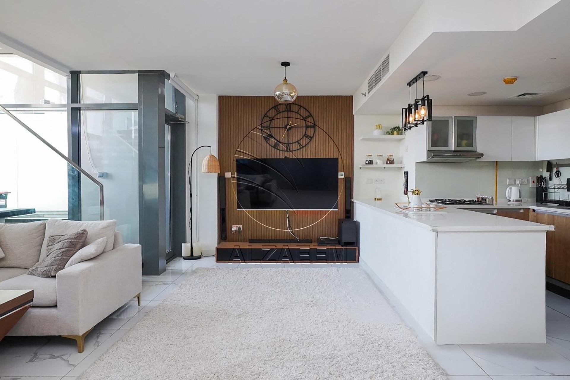 √ Private Jacuzzi | VACANT | Duplex √