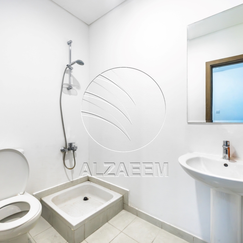 √ Single Row | VACANT| Prime Location √