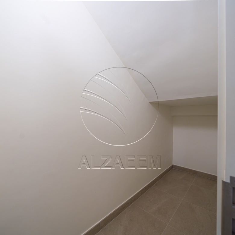 √EXCLUSIVE! | Spacious Plot! Prime Location√
